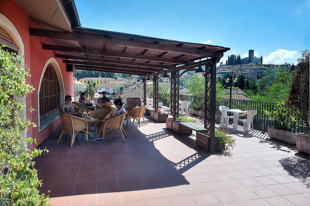 Hotel La Pergola Barga Exterior foto