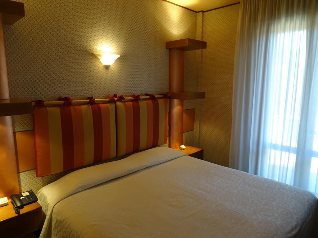 Hotel La Pergola Barga Exterior foto