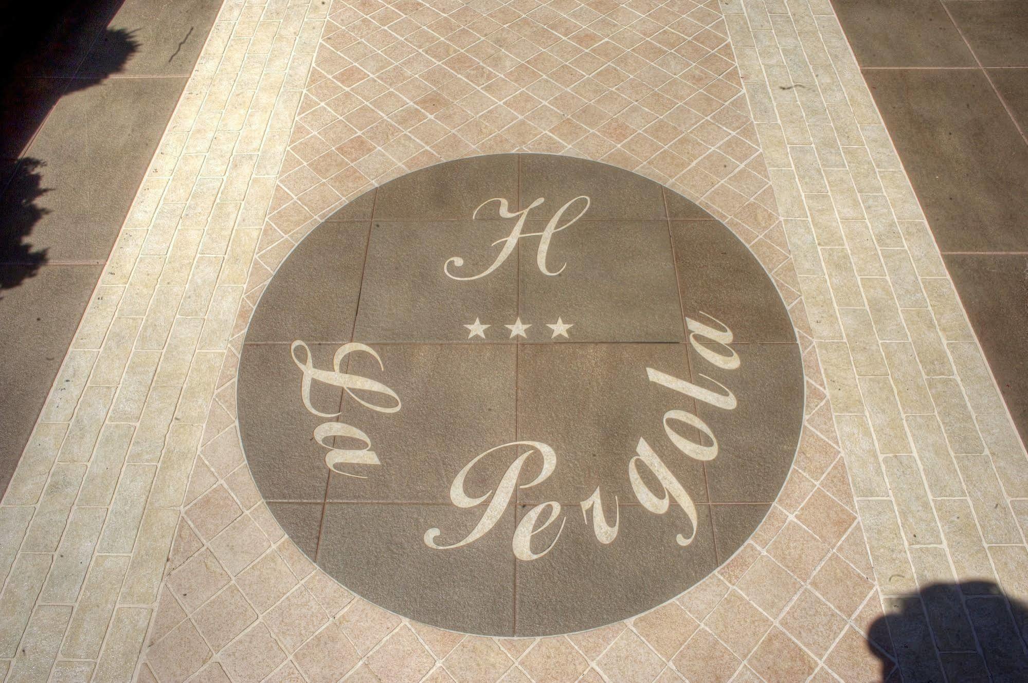 Hotel La Pergola Barga Exterior foto